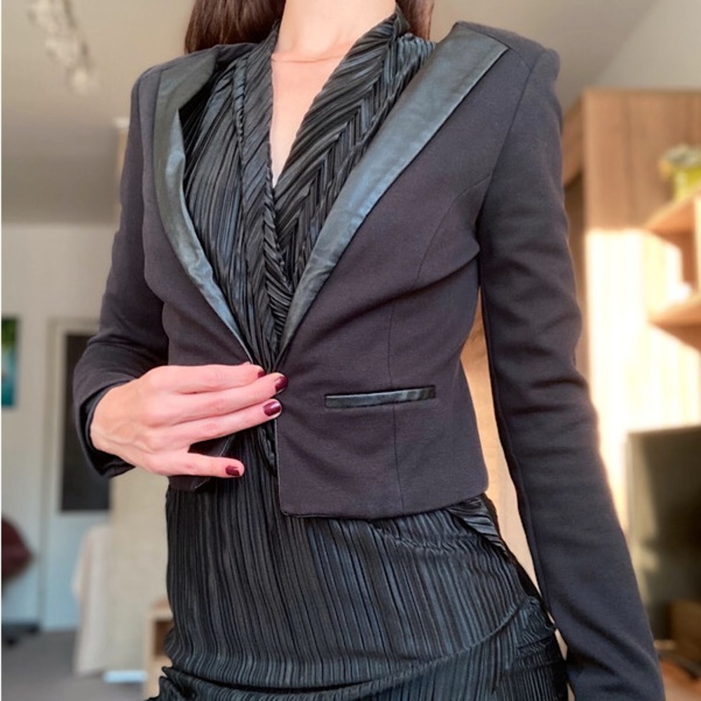 Cropped jacket blazer